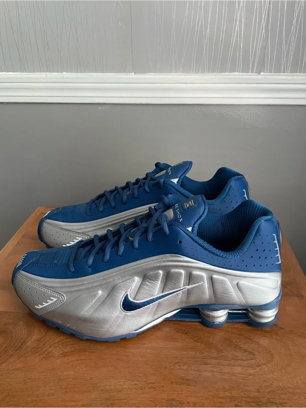 Nike Shox R4 Metallic Silver Team Royal Blue Men’s Size 14 Sneakers HQ1988-009 N